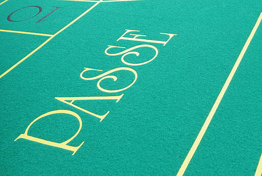 Tableau Ausschnitt mit Passe Tableau Ausschnitt des kleinen Roulette-Tisches mit dem Feld Passe