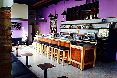 Bar im Schmelzwerk in den Sarottihöfen Bar mit Bestuhlung im Schmelzwerk in den Sarottihöfen