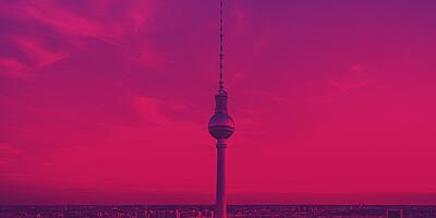Berliner Fernsehturm in Berlin im Osten von Deutschland