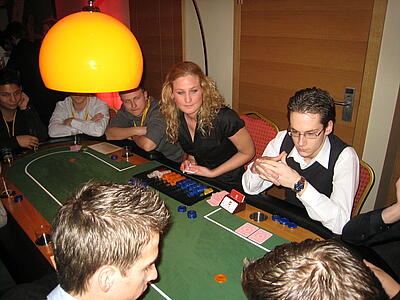 Poker als Idee für ein Kick off Poker als Idee für ein Kick off