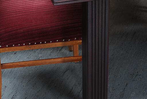 Beine vom Roulette-Tisch Beine vom Roulette-Tisch